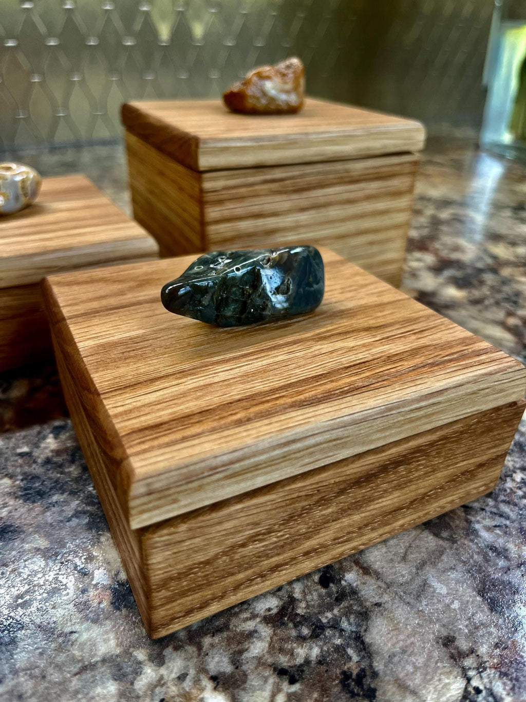 Handcrafted Oak Box Set: Willamette Valley Agate Pulls, Sparkle Felt Lining