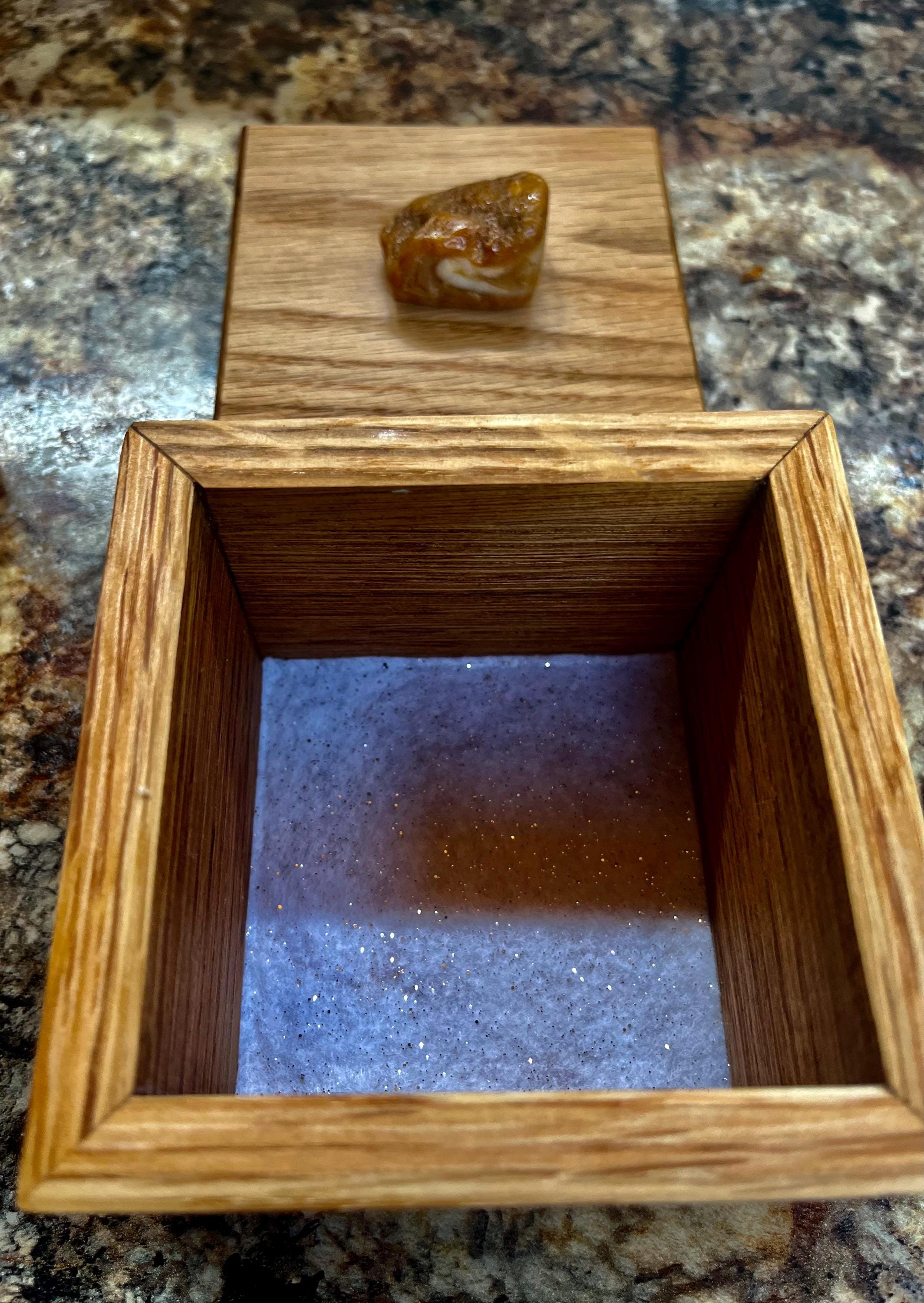 Handcrafted Oak Box Set: Willamette Valley Agate Pulls, Sparkle Felt Lining