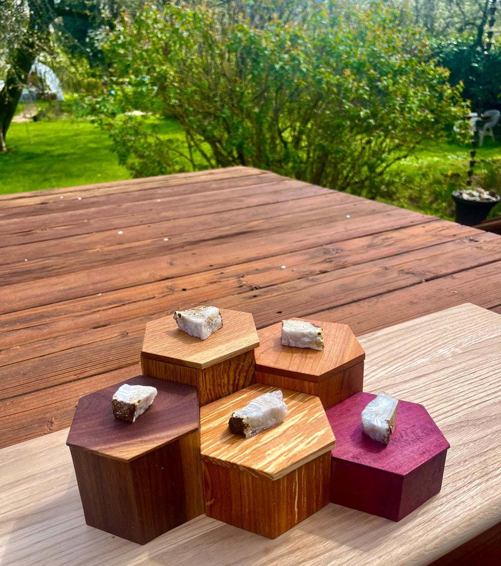 Honeycomb Jewelry Box: Mixed Wood & Oregon Thunderegg Lids