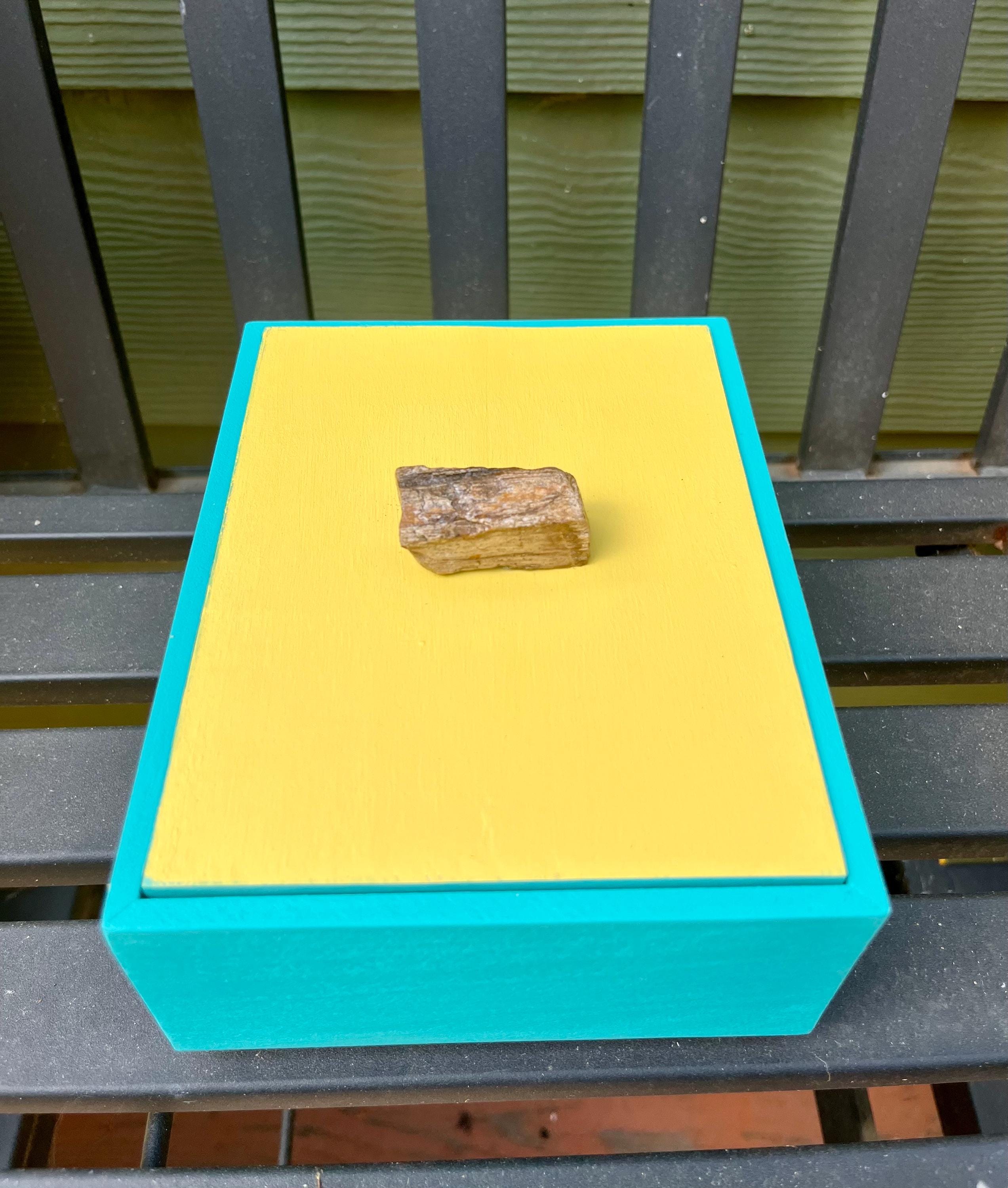 Hand-Painted Alder wood Jewelry Box: Oak Base, Petrified Wood Pull