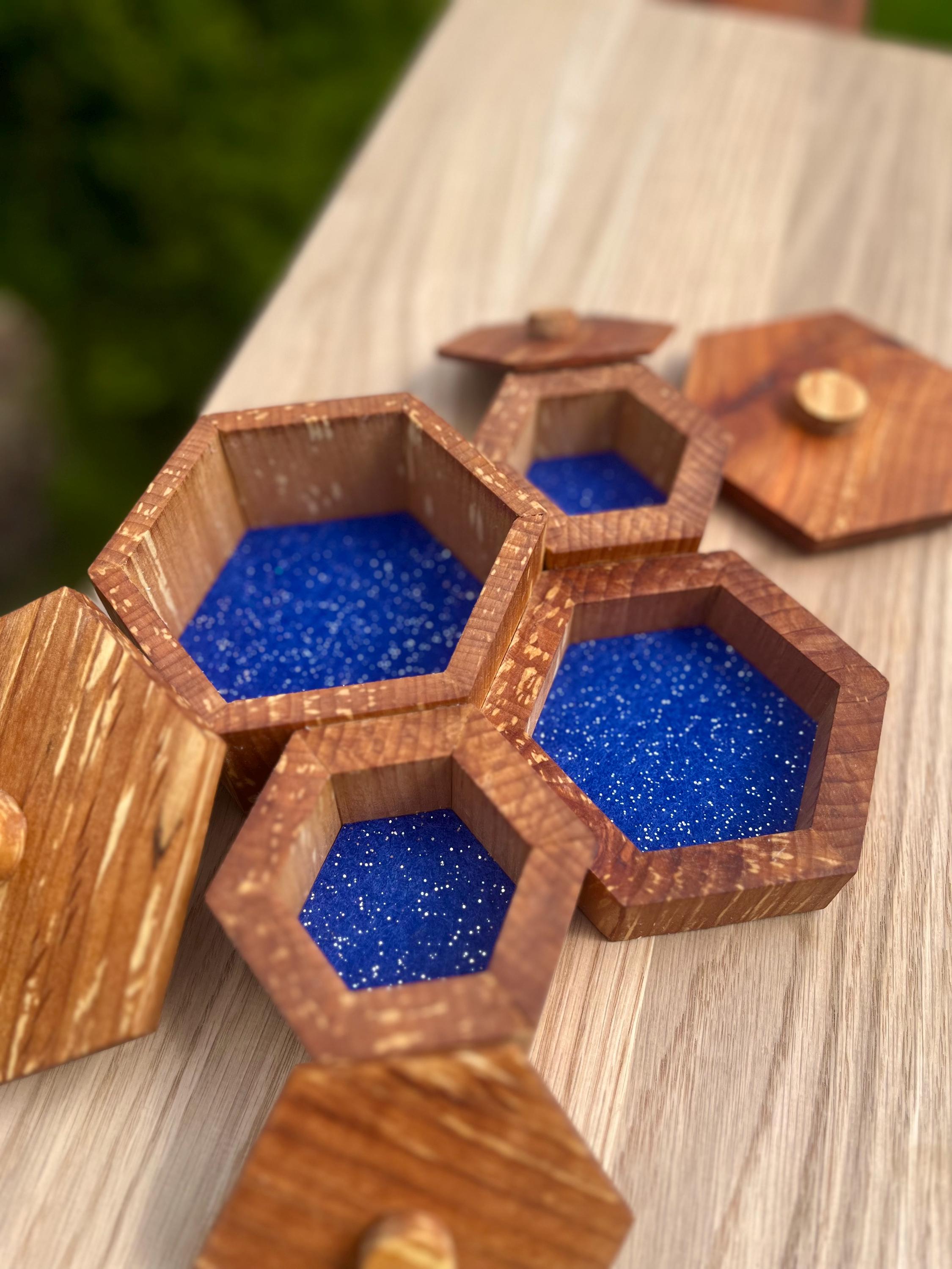 Handmade Alder Wood Honeycomb Jewelry Box: Blue Sparkle Felt Lining