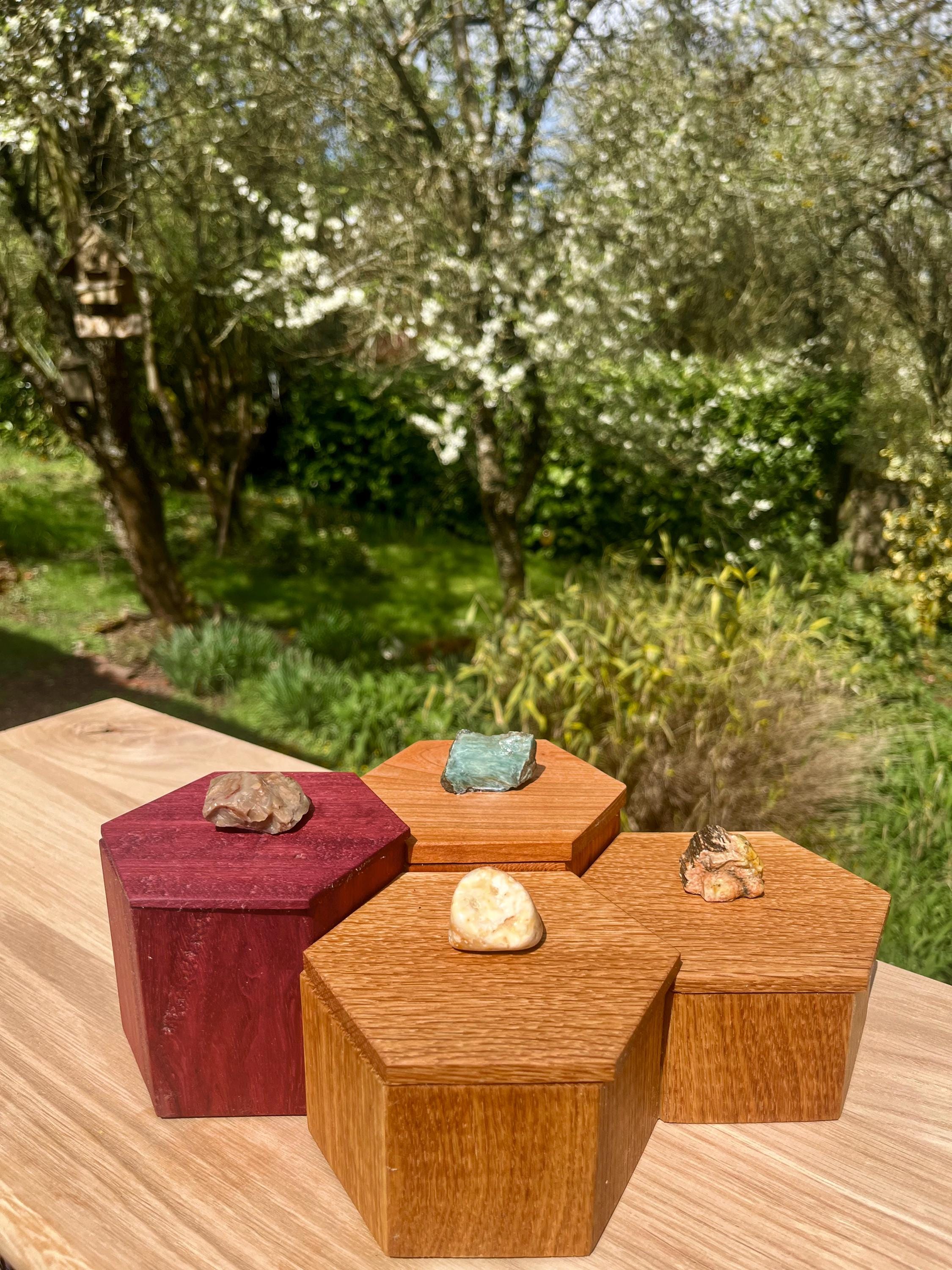 Honeycomb Jewelry Box: Purpleheart, Plum & Oak with Agate Lids