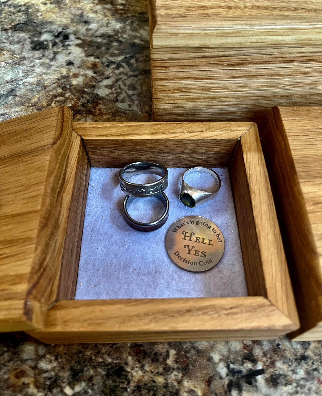 Handcrafted Oak Box Set: Willamette Valley Agate Pulls, Sparkle Felt Lining