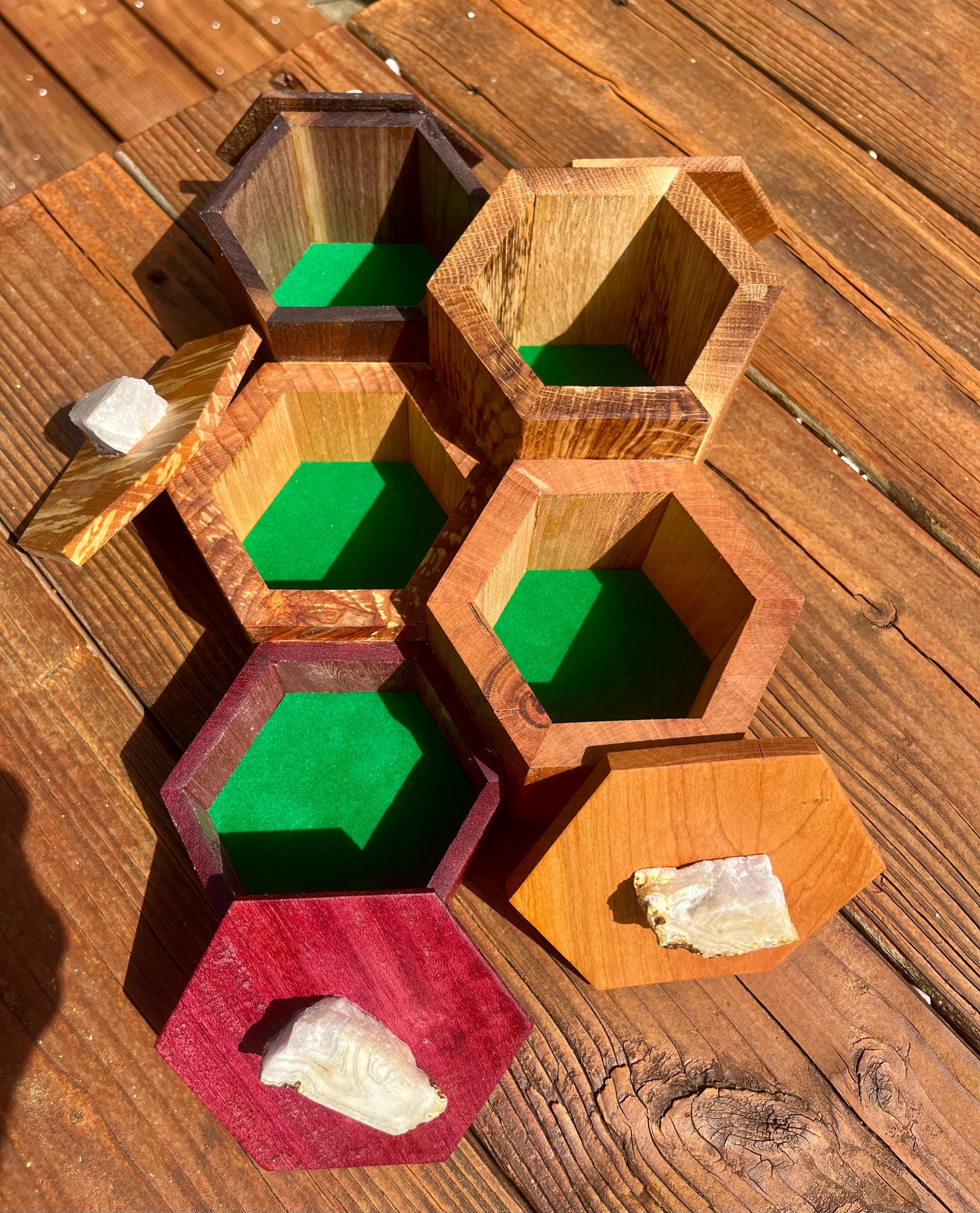Honeycomb Jewelry Box: Mixed Wood & Oregon Thunderegg Lids