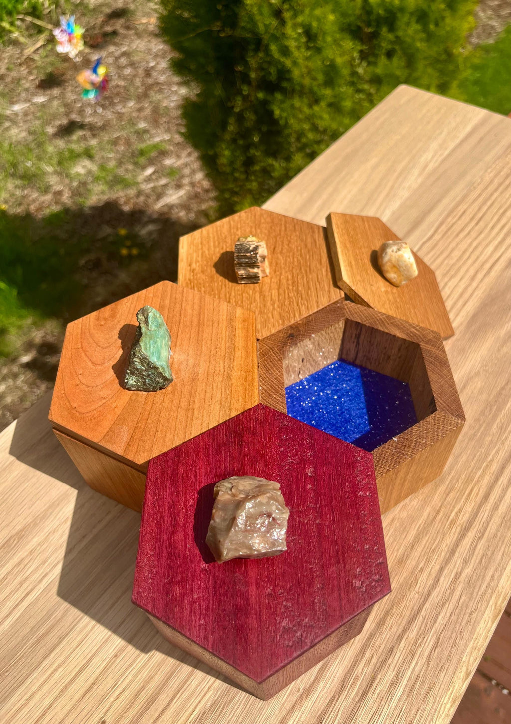 Honeycomb Jewelry Box: Purpleheart, Plum & Oak with Agate Lids