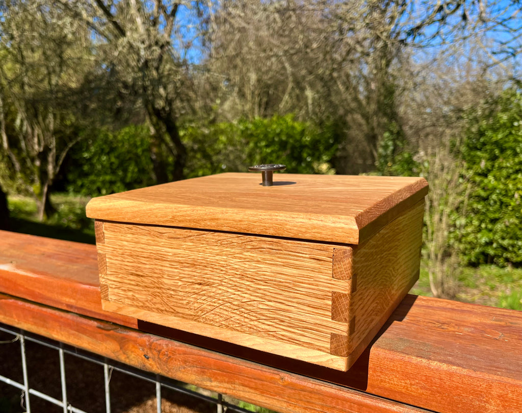Handcrafted Solid Oak Keepsake Box – Dovetail Joinery, Engraved Mandala Lid, Blue Sparkle Lining