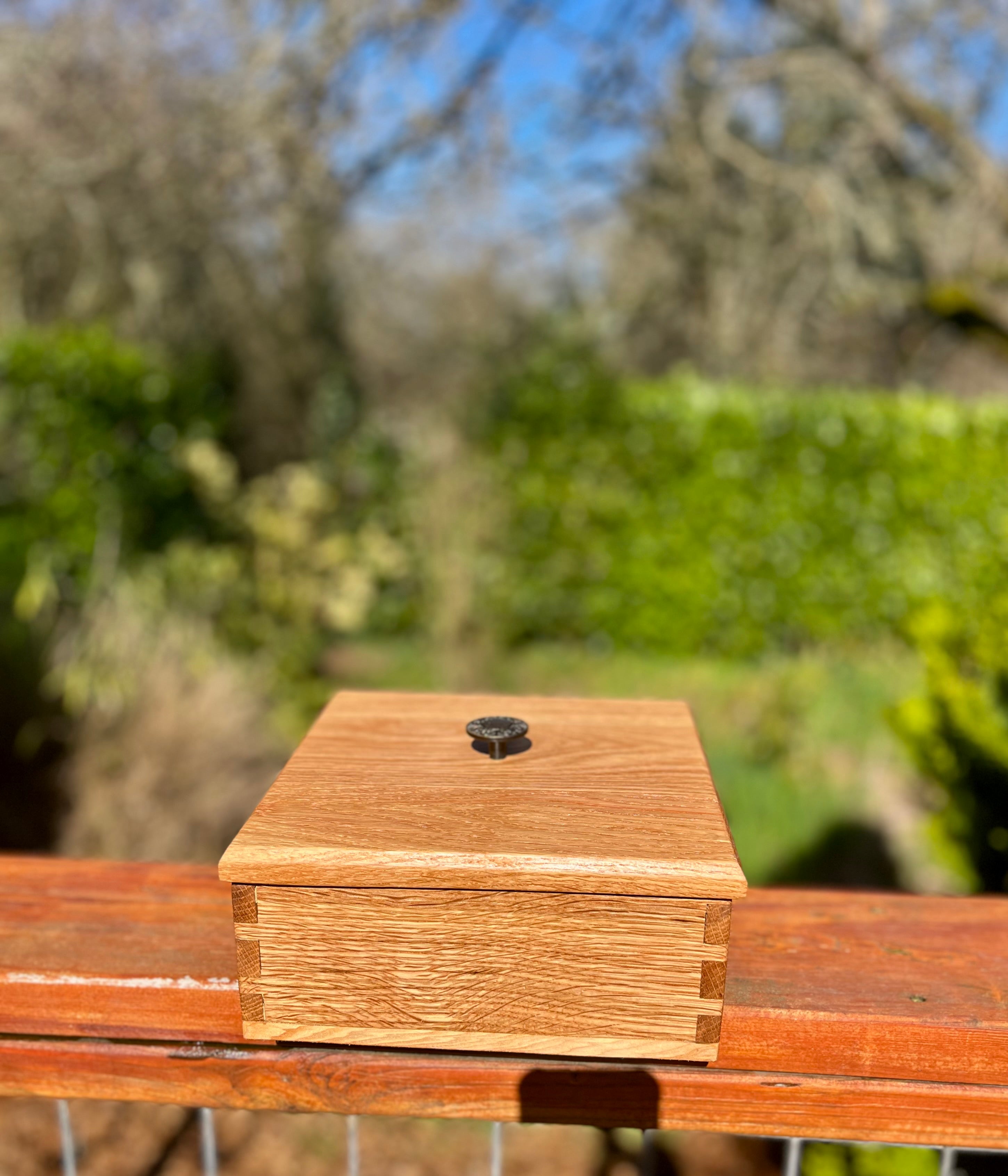 Handcrafted Solid Oak Keepsake Box – Dovetail Joinery, Engraved Mandala Lid, Blue Sparkle Lining