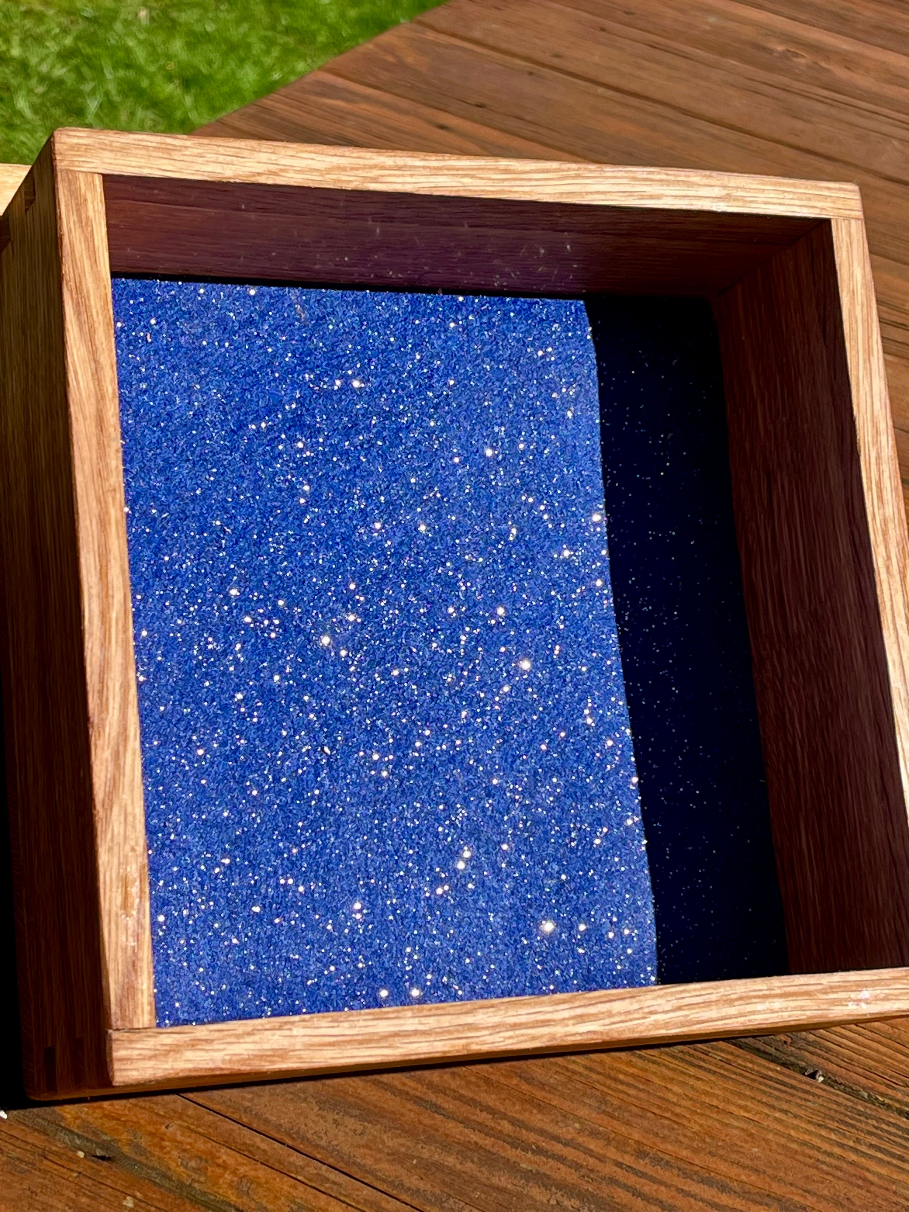 Handcrafted Solid Oak Keepsake Box – Dovetail Joinery, Engraved Mandala Lid, Blue Sparkle Lining