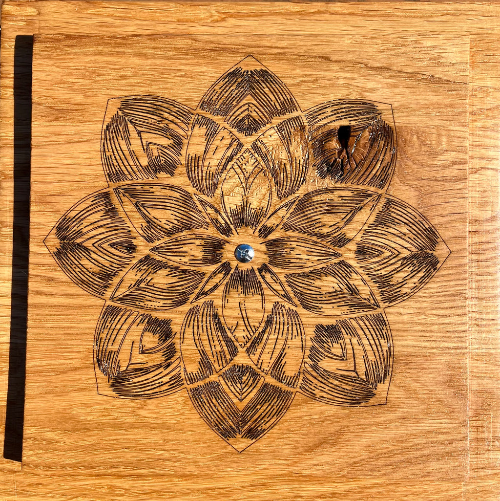 Handcrafted Solid Oak Keepsake Box – Dovetail Joinery, Engraved Mandala Lid, Blue Sparkle Lining