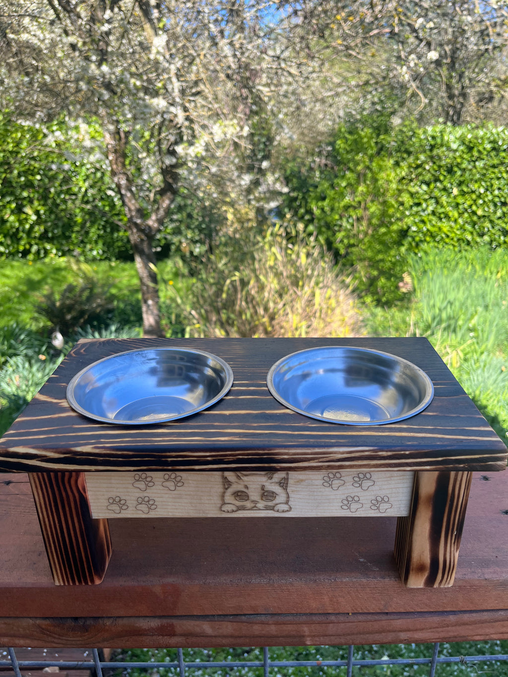 Handcrafted Elevated Cat Feeder – Burned Wood with Dual Bowls & Engraved Detail