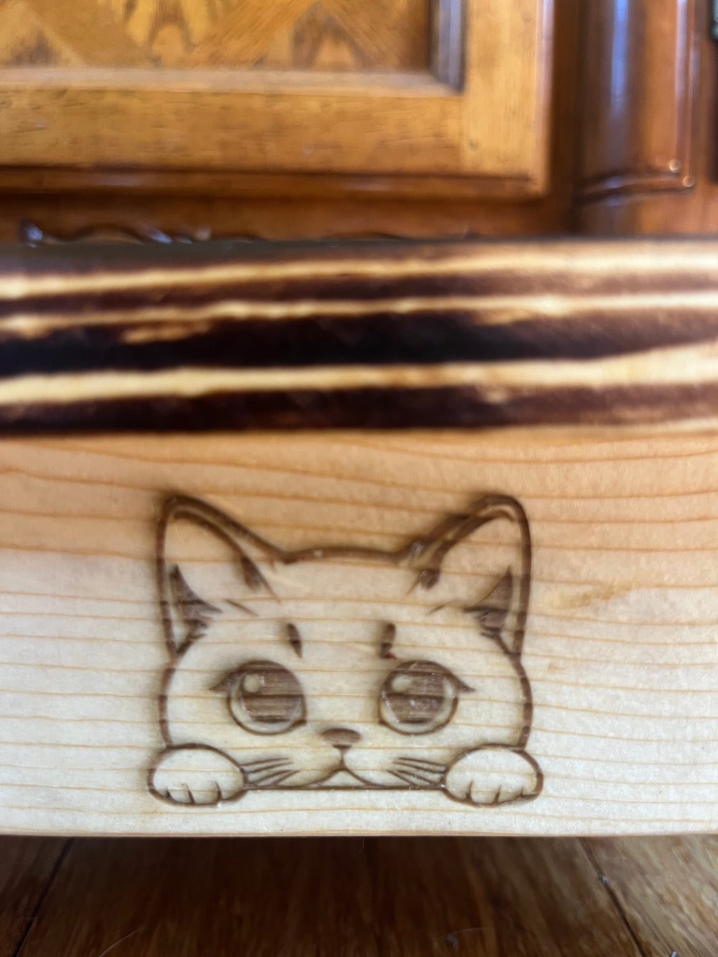 Handcrafted Elevated Cat Feeder – Burned Wood with Dual Bowls & Engraved Detail