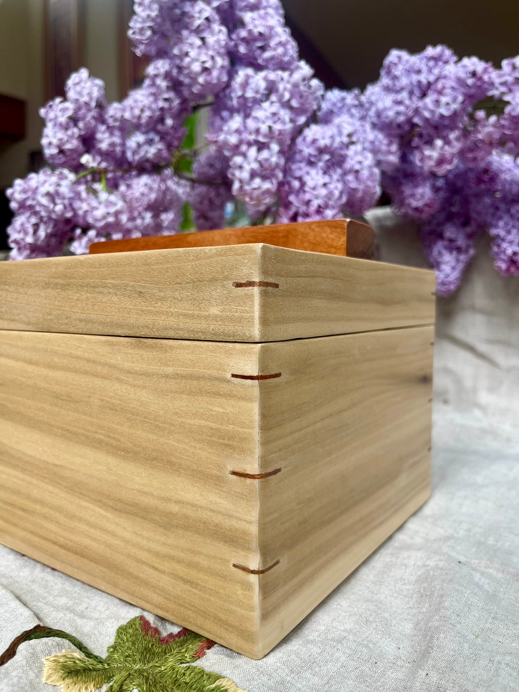 Rustic Poplar Storage Box: Salvaged Wood Keepsake Box with Mahogany Accents