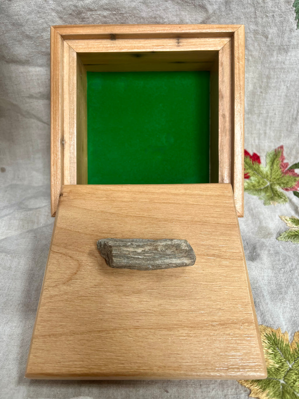 Apple Wood Jewelry Box with Petrified Wood Lid: Green Felt Lined