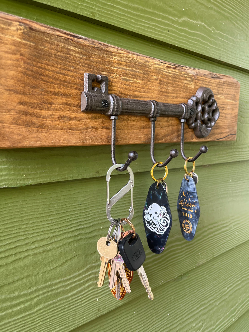 Live-Edge Apple Wood Key Holder: Rustic 3-Hook Organizer
