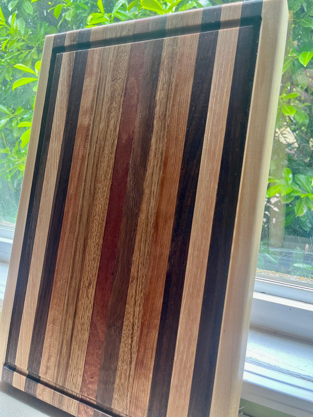 Premium Handmade Hardwood Cutting Board – Edge Grain Style with Juice Groove
