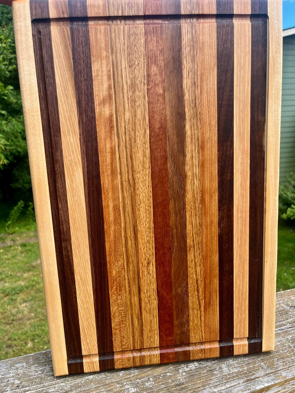 Premium Handmade Hardwood Cutting Board – Edge Grain Style with Juice Groove