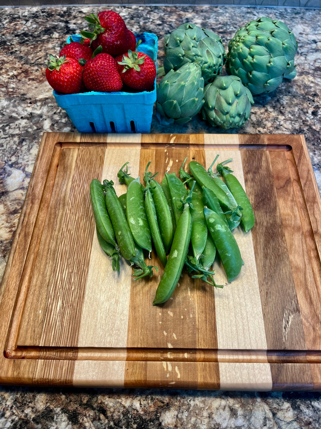 Handcrafted Hardwood Cutting Board – Face Grain Serving & Prep Board