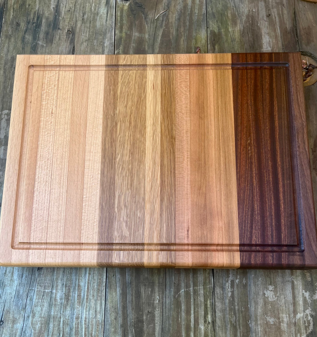 Gradient Hardwood Edge Grain Cutting Board – Locally Grown Walnut, Cherry & Oak