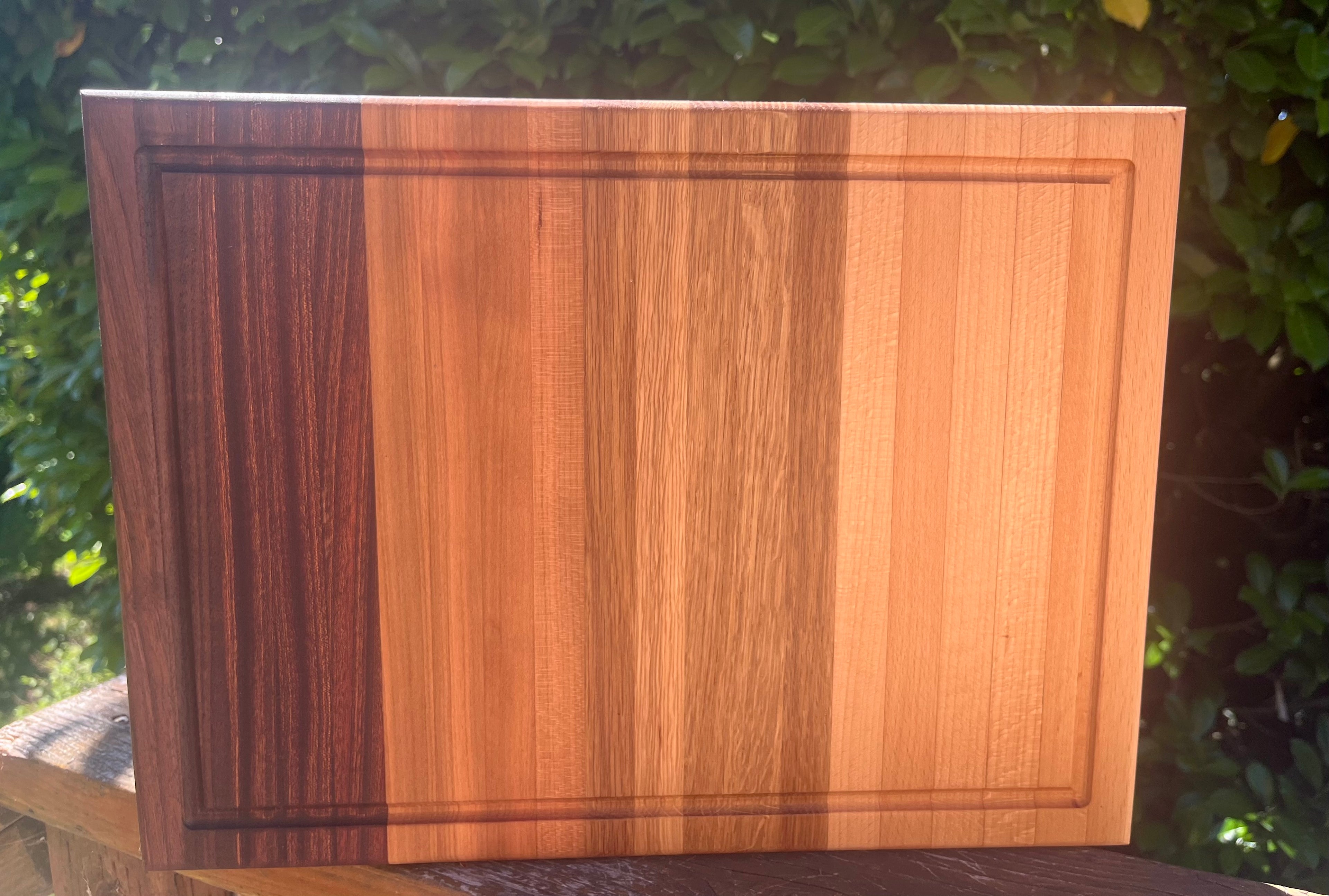 Gradient Hardwood Edge Grain Cutting Board – Locally Grown Walnut, Cherry & Oak