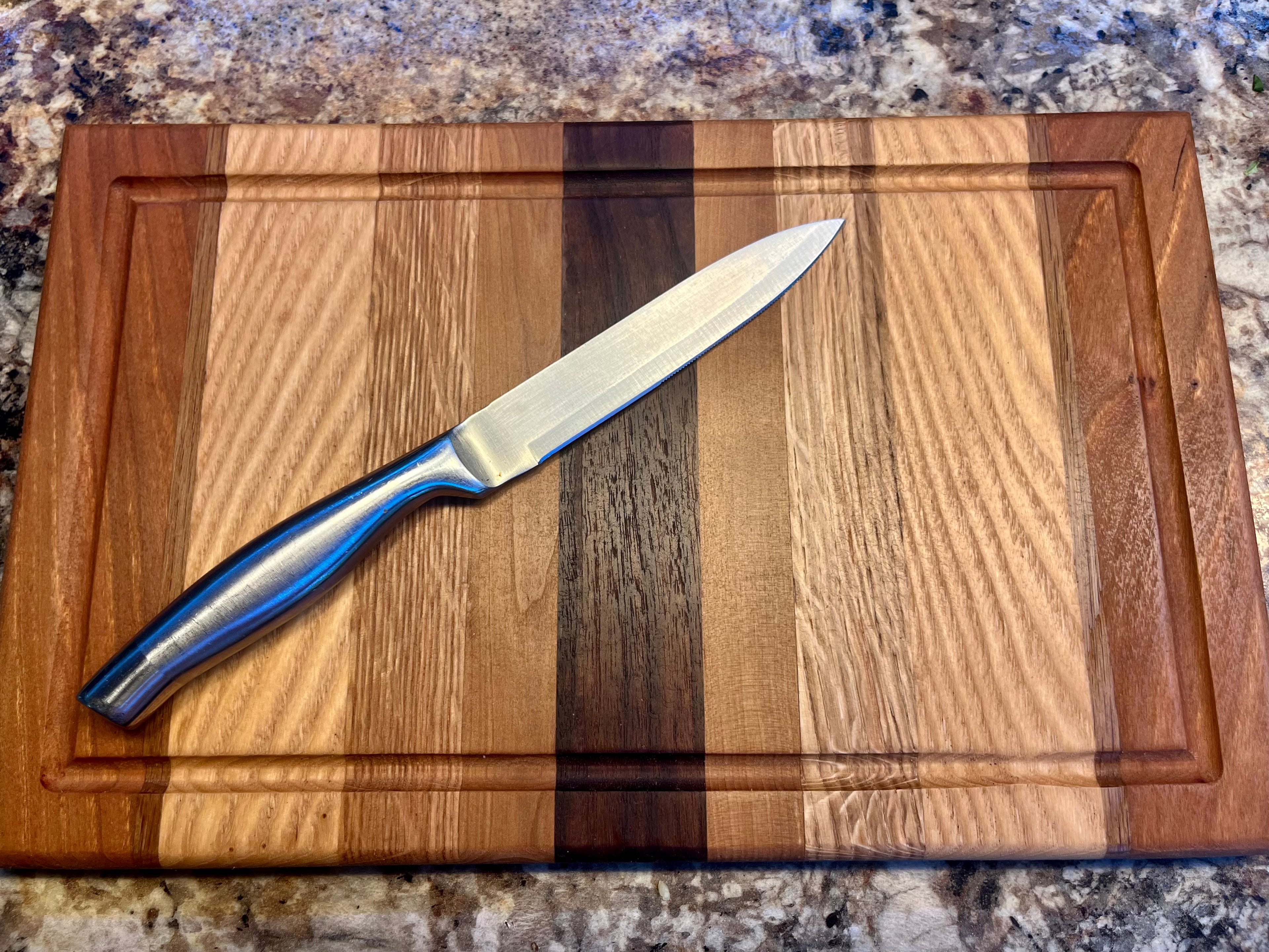 Handmade Face Grain Cutting Board – Walnut, Oak & Cherry | Locally Grown Gifts