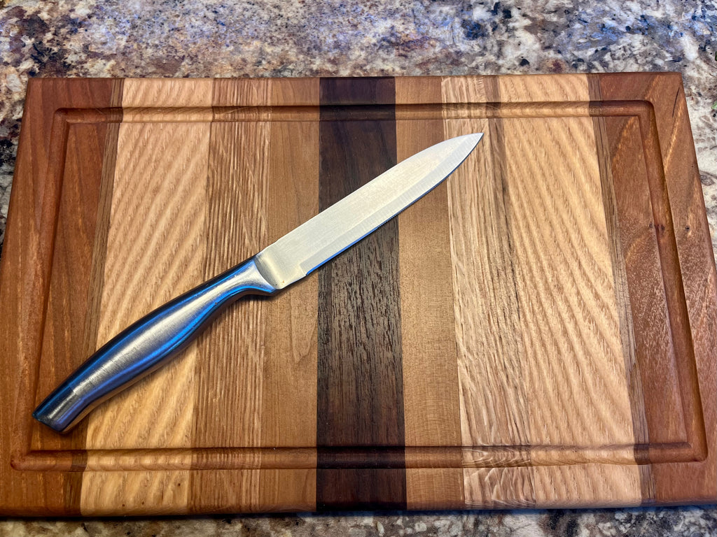 Handmade Face Grain Cutting Board – Walnut, Oak & Cherry | Locally Grown Gifts