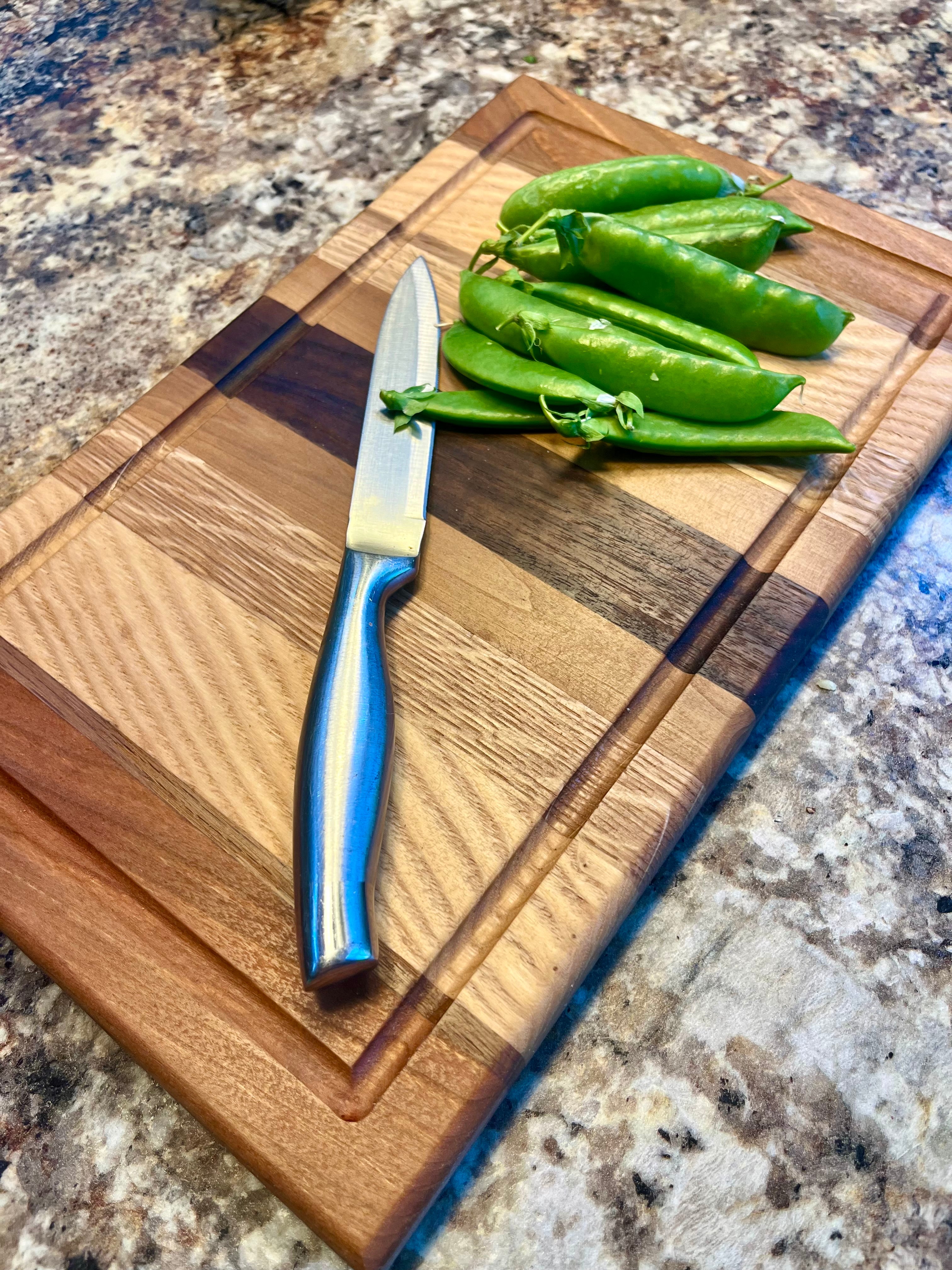Handmade Face Grain Cutting Board – Walnut, Oak & Cherry | Locally Grown Gifts