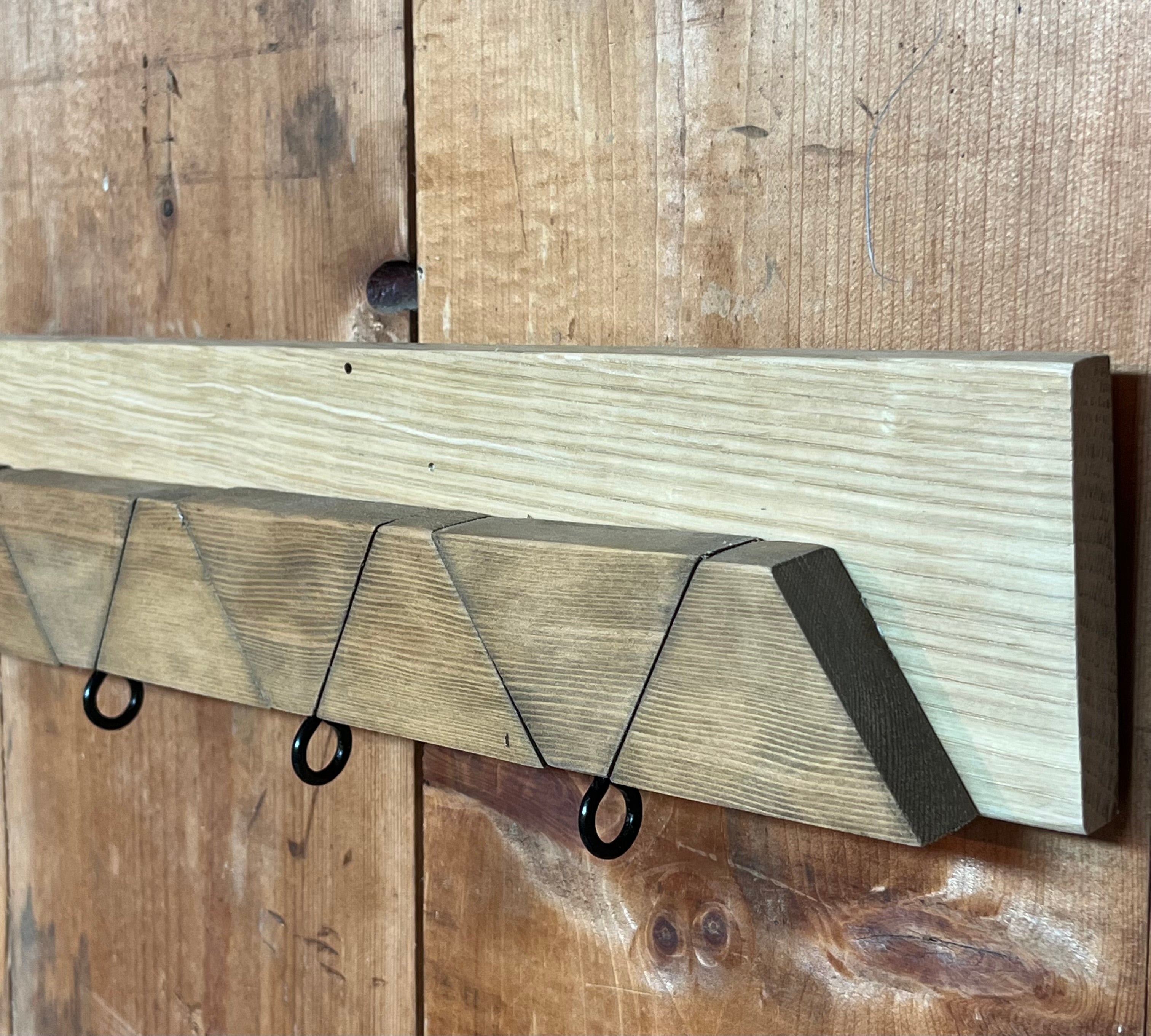Hidden Hook Wall Rack – Locally Grown Oak & Upcycled Fir Key Organizer