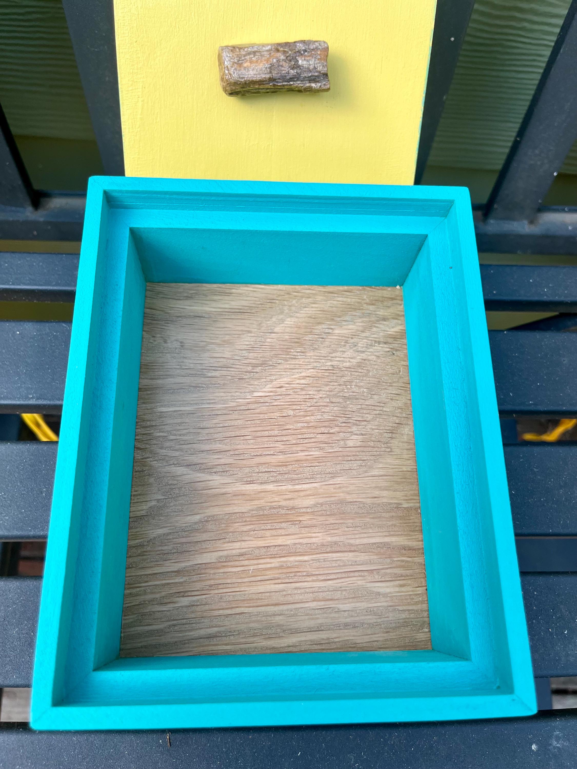 Hand-Painted Alder wood Jewelry Box: Oak Base, Petrified Wood Pull