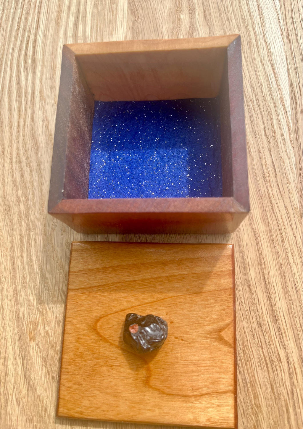 Handcrafted Wood Jewelry Box: Oregon Agate, Salvaged Cherry Lid