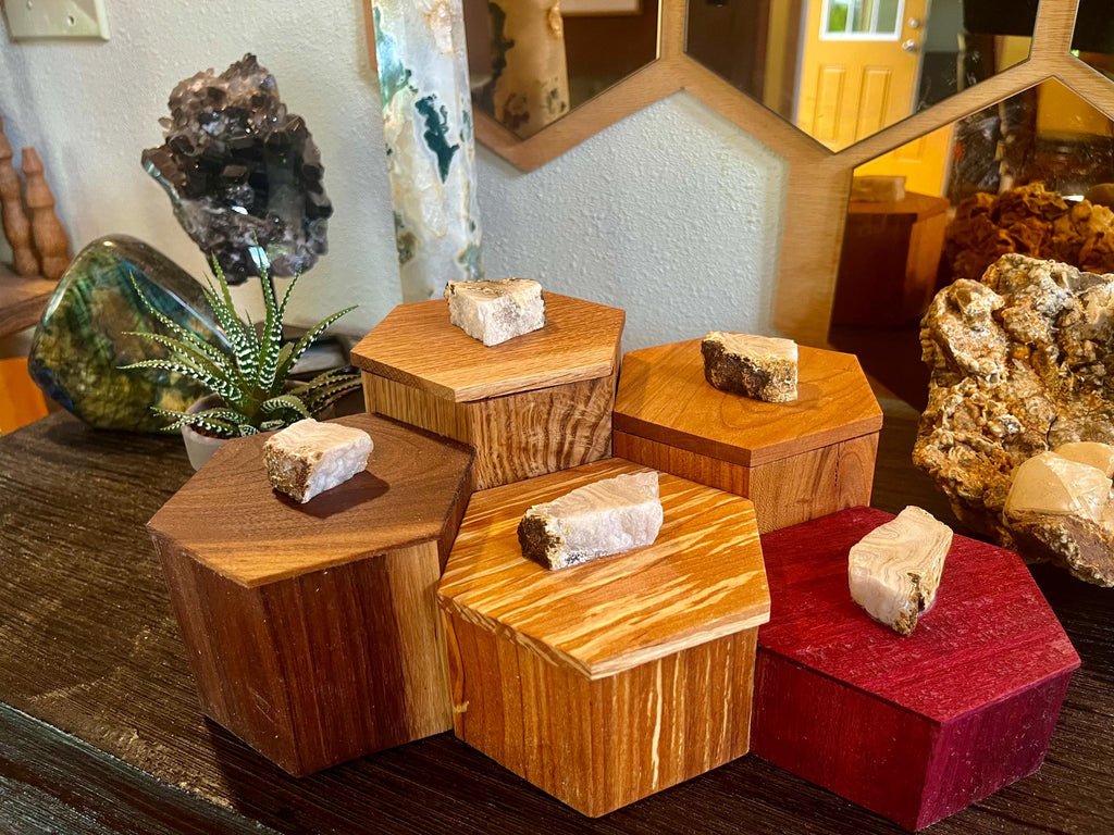 Honeycomb Jewelry Box: Mixed Wood & Oregon Thunderegg Lids