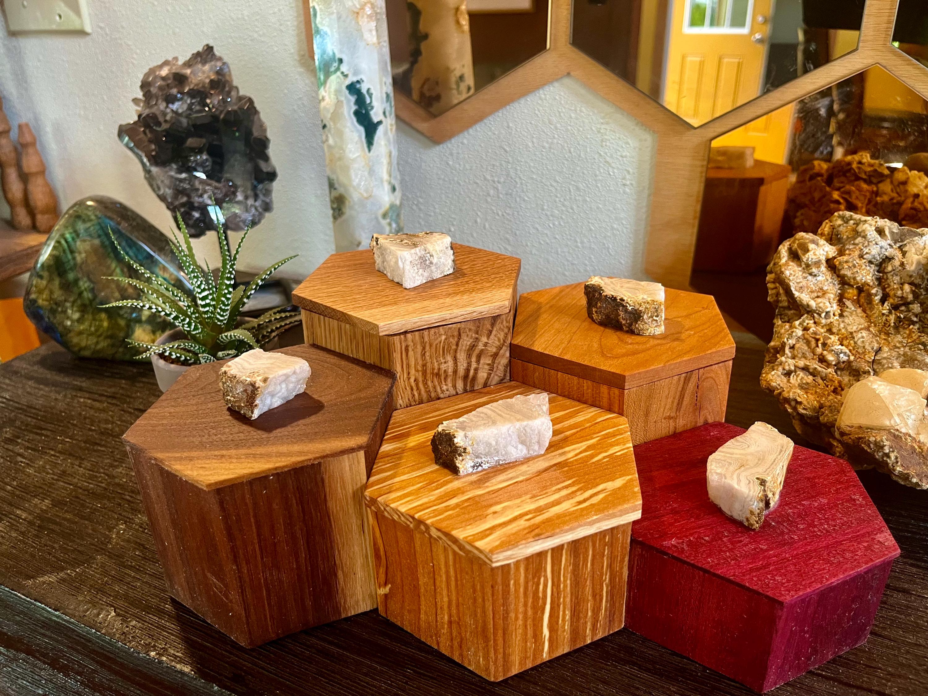 Honeycomb Jewelry Box: Mixed Wood & Oregon Thunderegg Lids