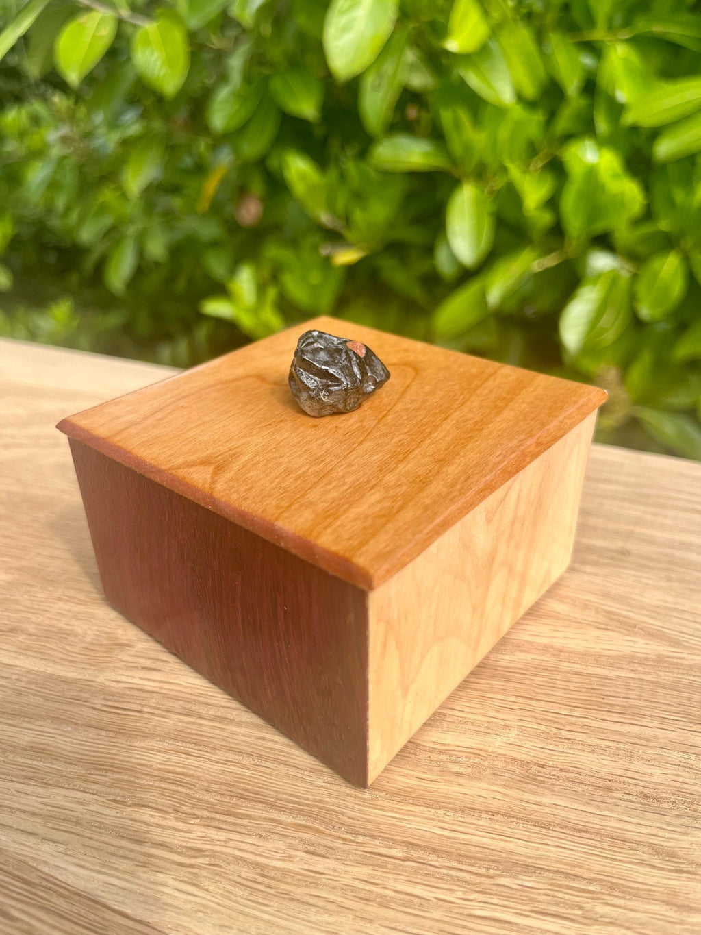 Handcrafted Wood Jewelry Box: Oregon Agate, Salvaged Cherry Lid