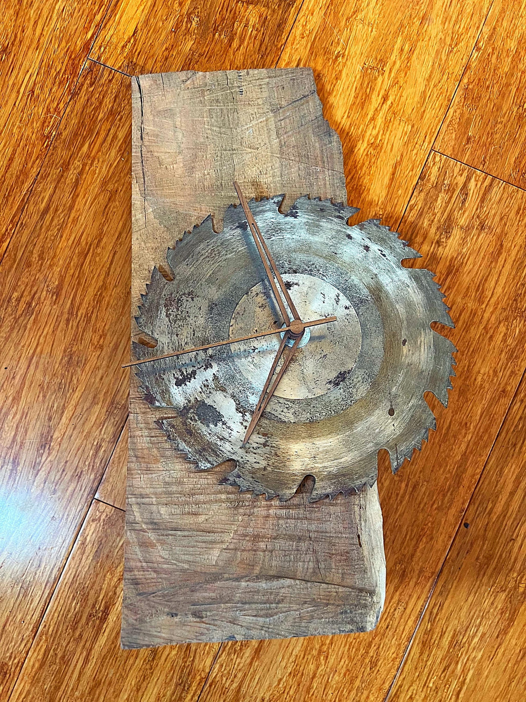 Handmade Walnut Desk Clock with Upcycled Saw Blade: Rustic Man Cave Decor