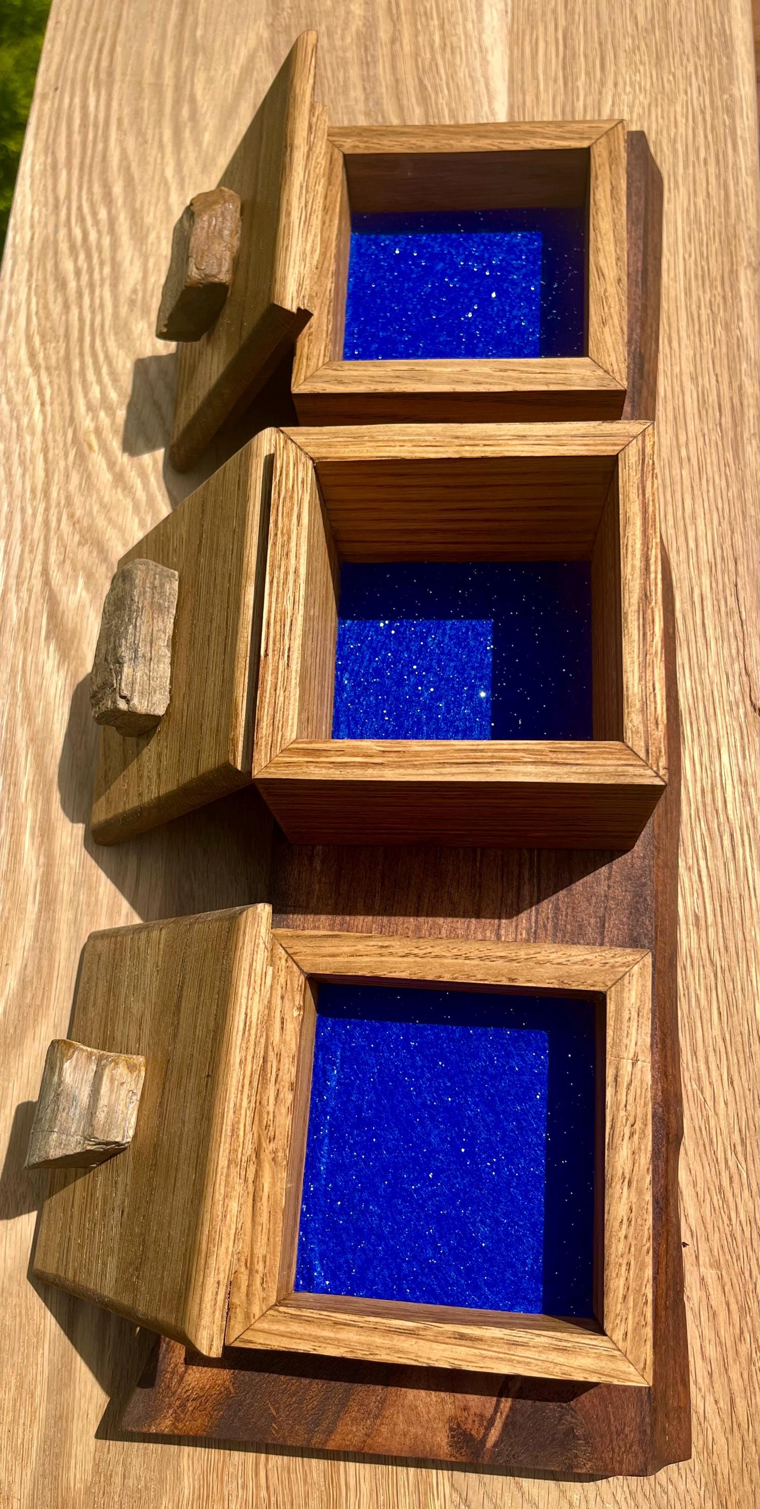 Oak 3-Box Set: Petrified Wood Pulls, Live-Edge Alder Tray