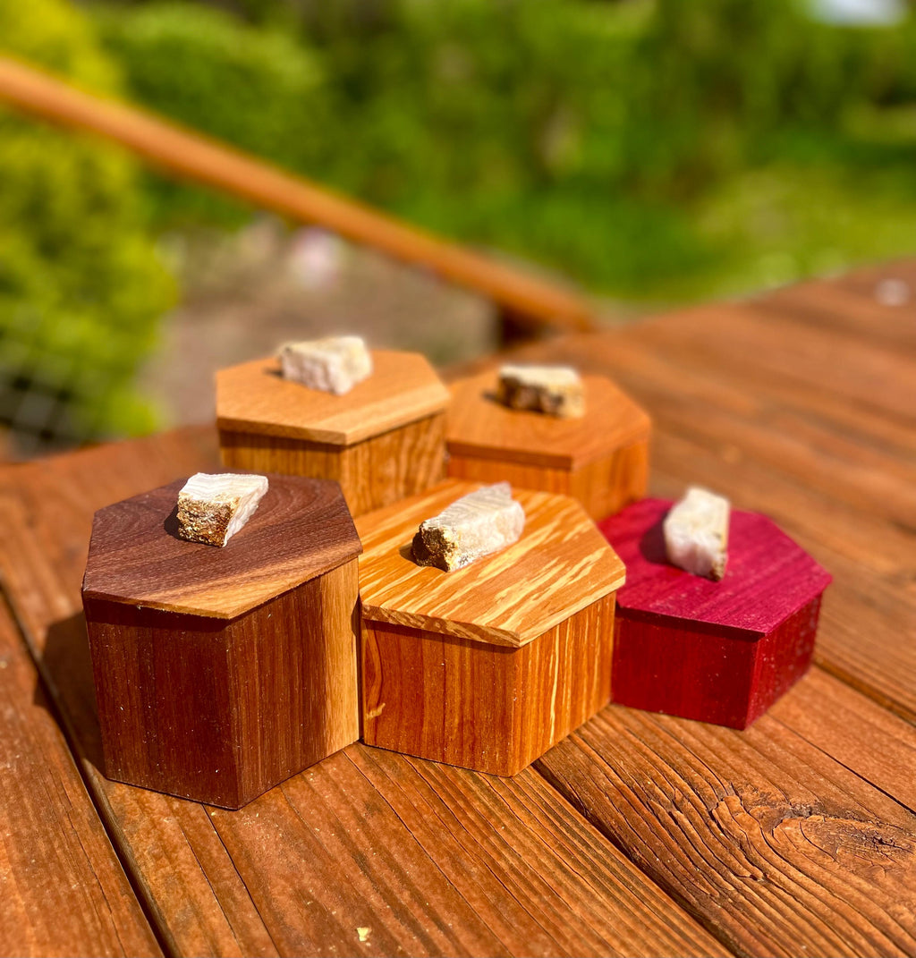 Honeycomb Jewelry Box: Mixed Wood & Oregon Thunderegg Lids