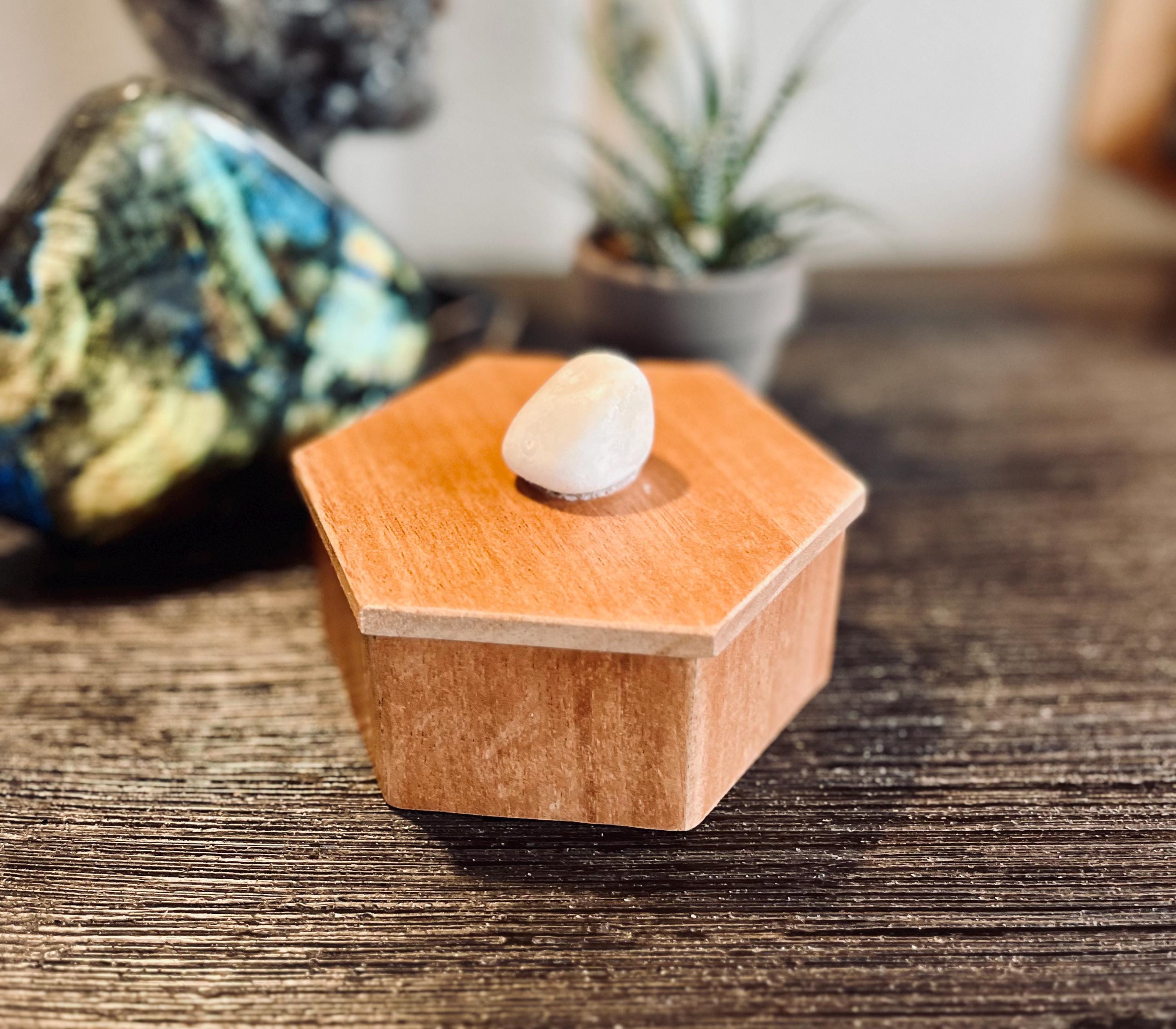 Handmade Mahogany Hexagon Jewelry Box: Quartz Crystal Lid