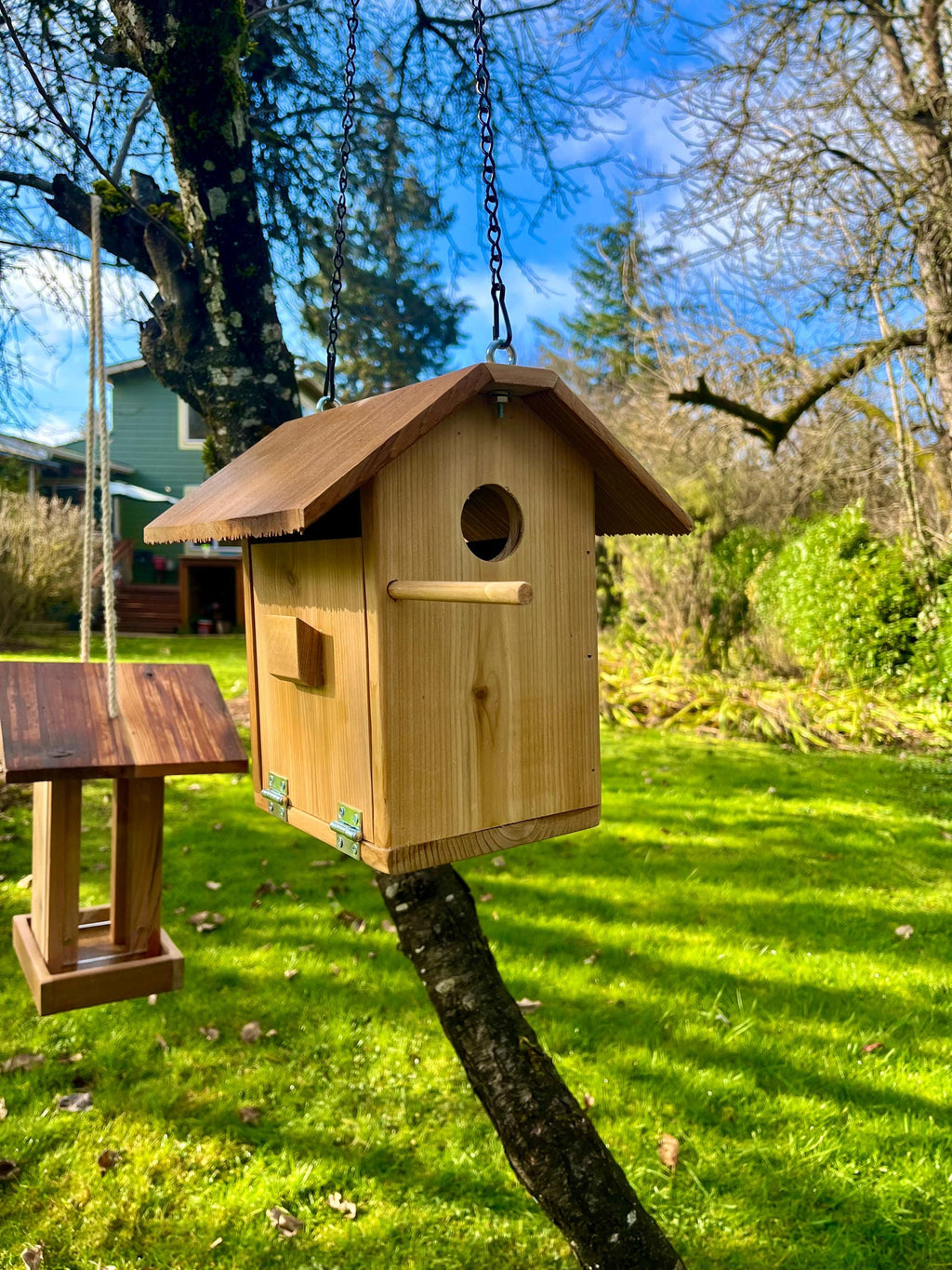 Handmade Reclaimed Cedar Birdhouse – Rustic Hanging Birdhouse with Rust-Proof Chain, Eco-Friendly Outdoor Garden Decor