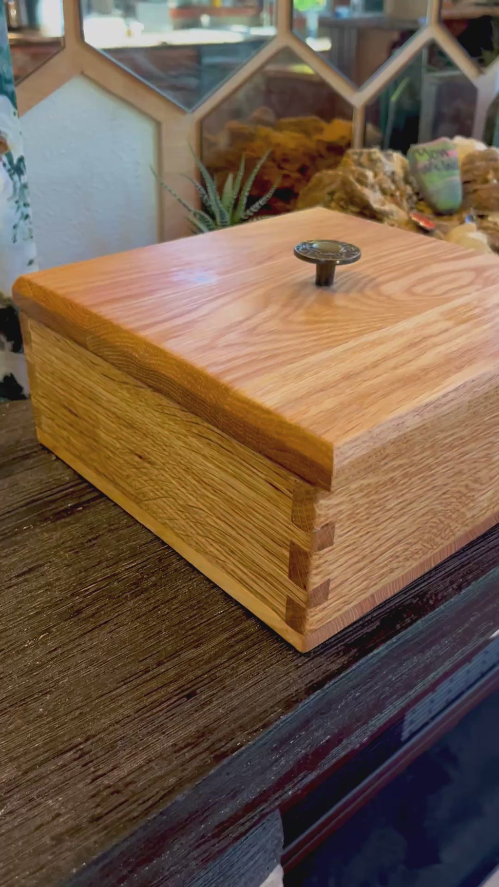 Handcrafted Solid Oak Keepsake Box – Dovetail Joinery, Engraved Mandala Lid, Blue Sparkle Lining