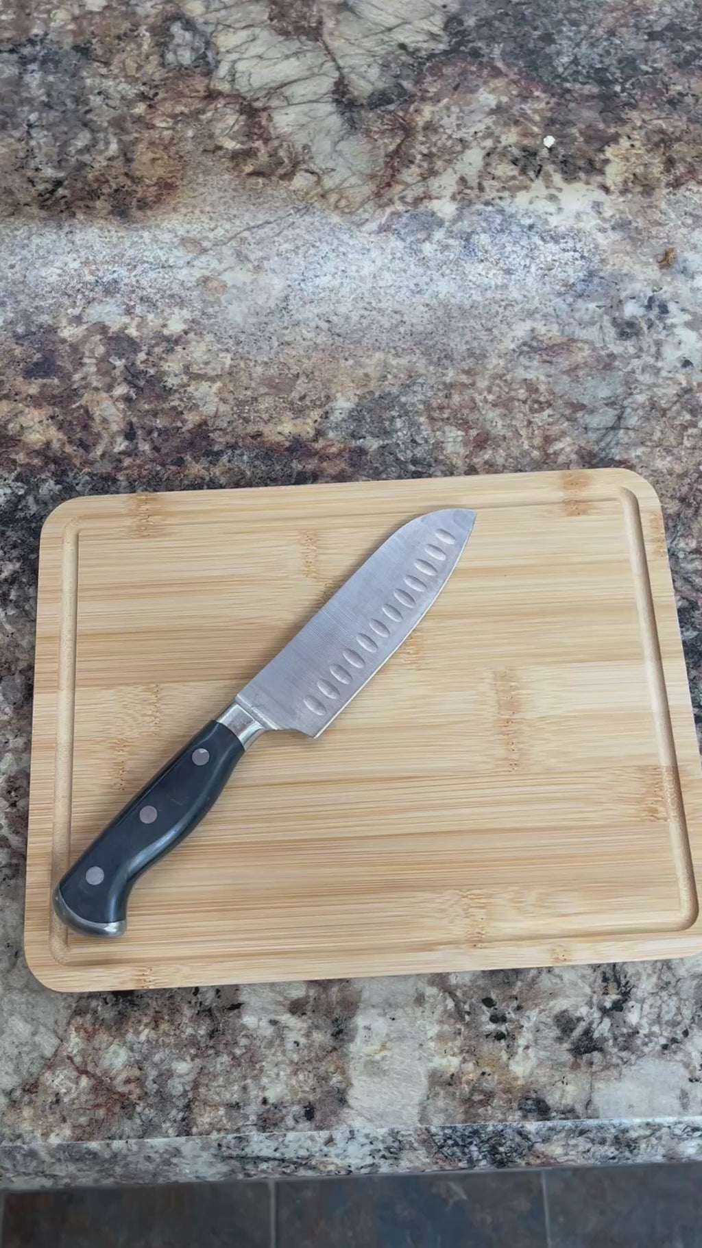 Bamboo Cutting Board with Nonslip Feet and Juice Groove *Includes Custom Engraving