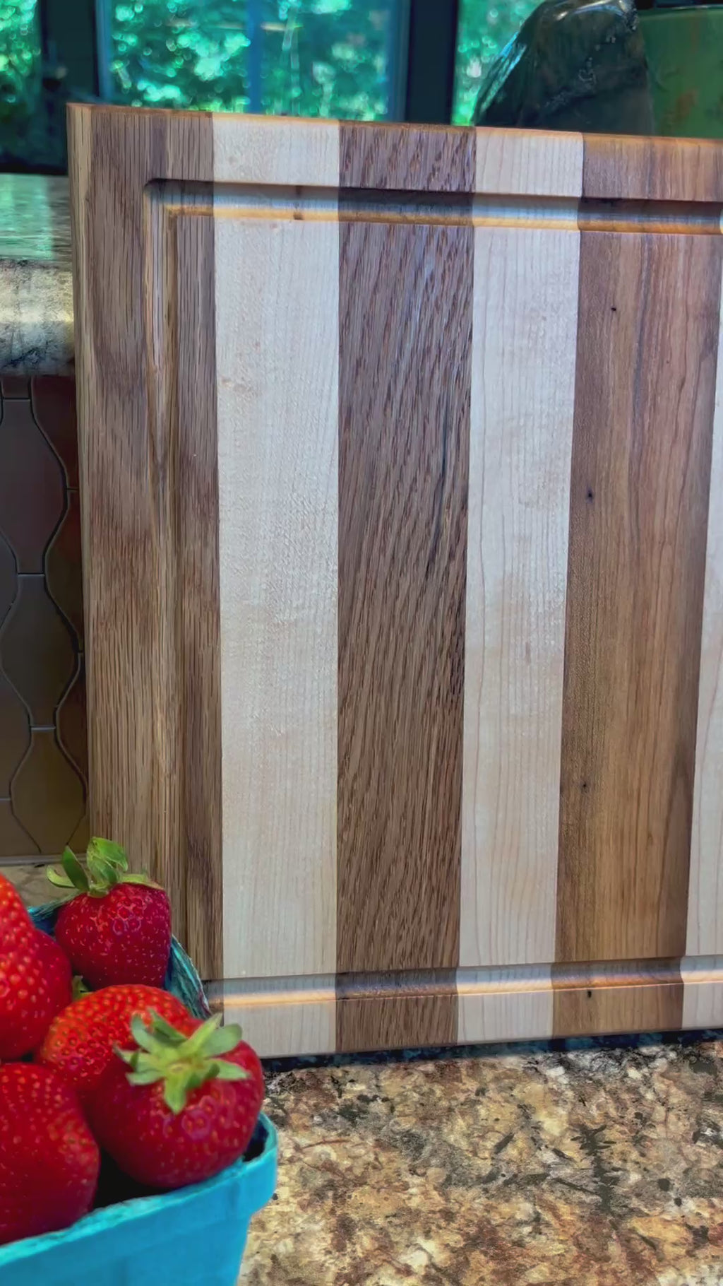 Premium Face Grain Hardwood Cutting Board – Handmade Kitchen & Charcuterie Board