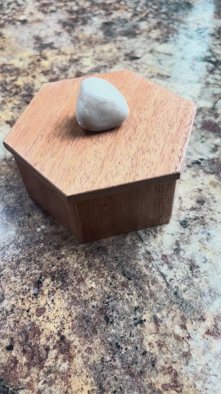 Handmade Mahogany Hexagon Jewelry Box: Quartz Crystal Lid